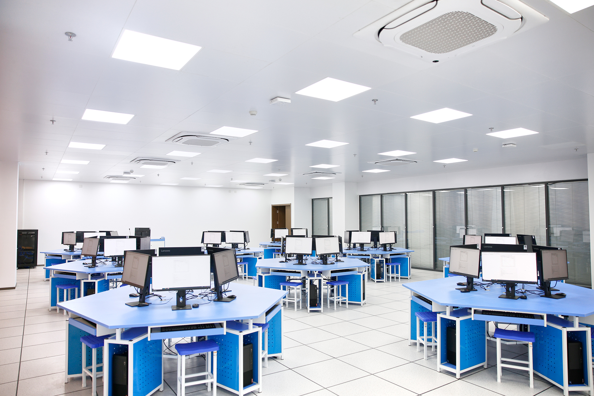 新一代信息技术实验教学中心